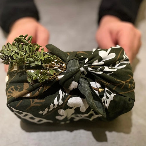 Furoshiki: Japanese Gift Wrapping
