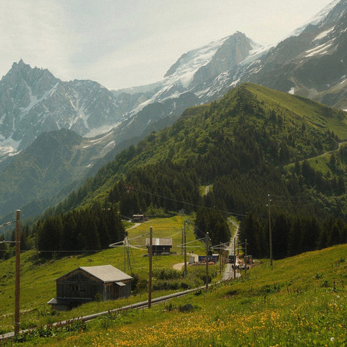 120km Around Mont Blanc: On Trails, Friendship, and Home on the Back