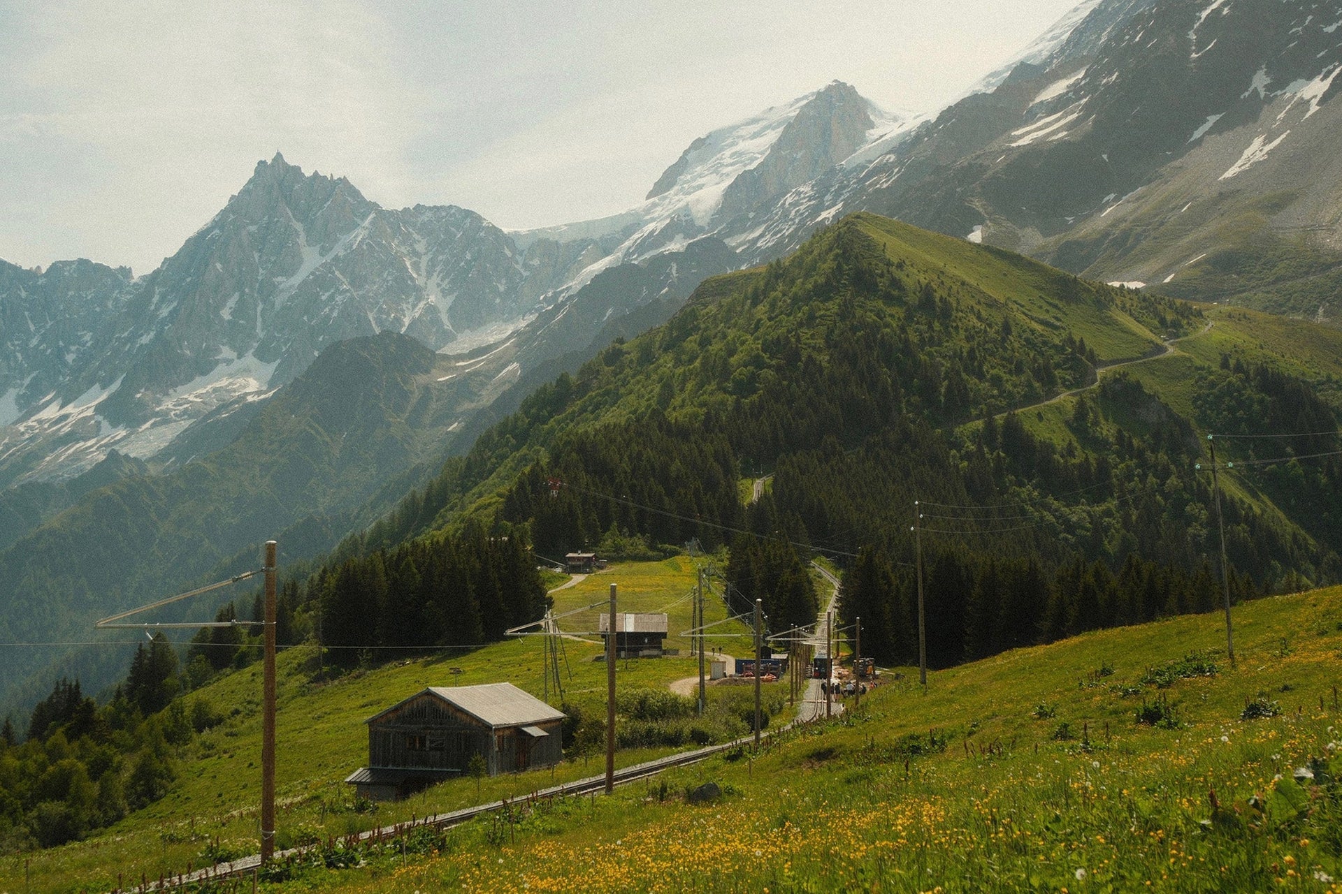 120km Around Mont Blanc: On Trails, Friendship, and Home on the Back
