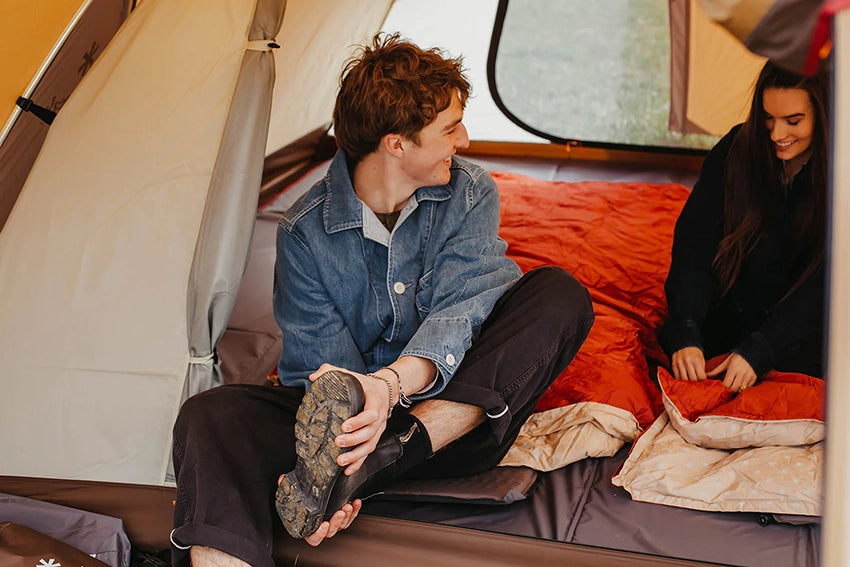 a couple in a snow peak Amenity dome and ofuton sleeping bag