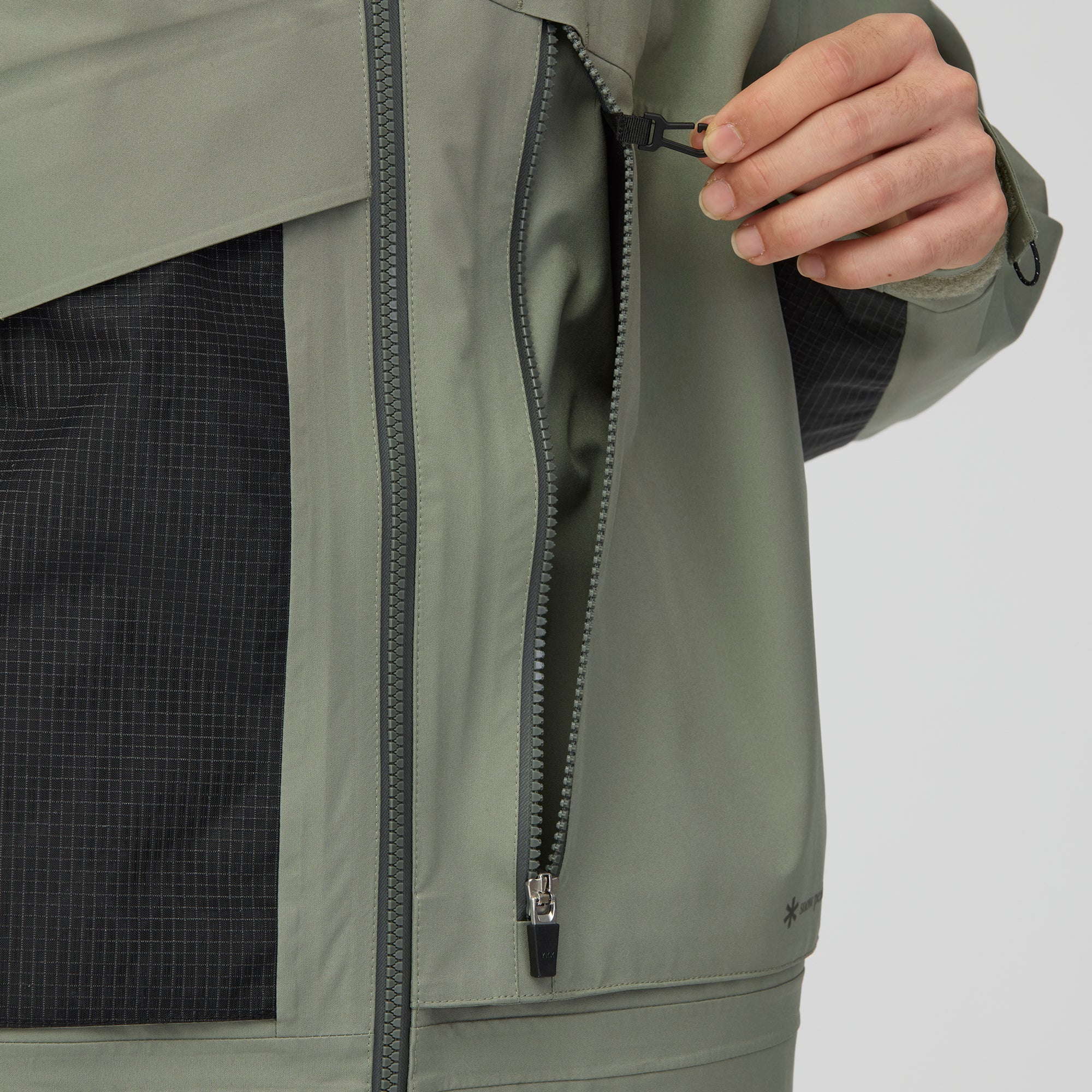 Peak Shell Jacket