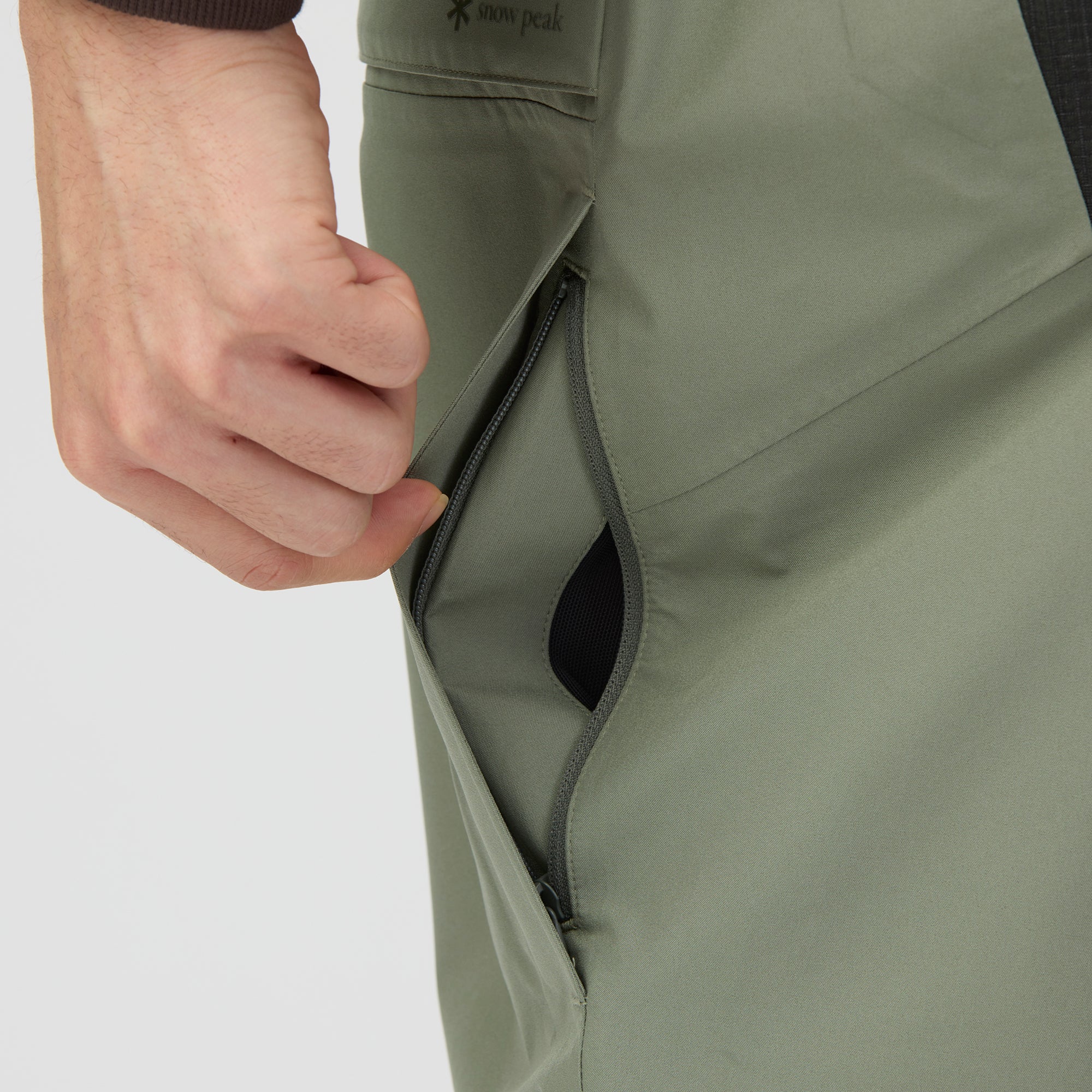 Peak Shell Pants