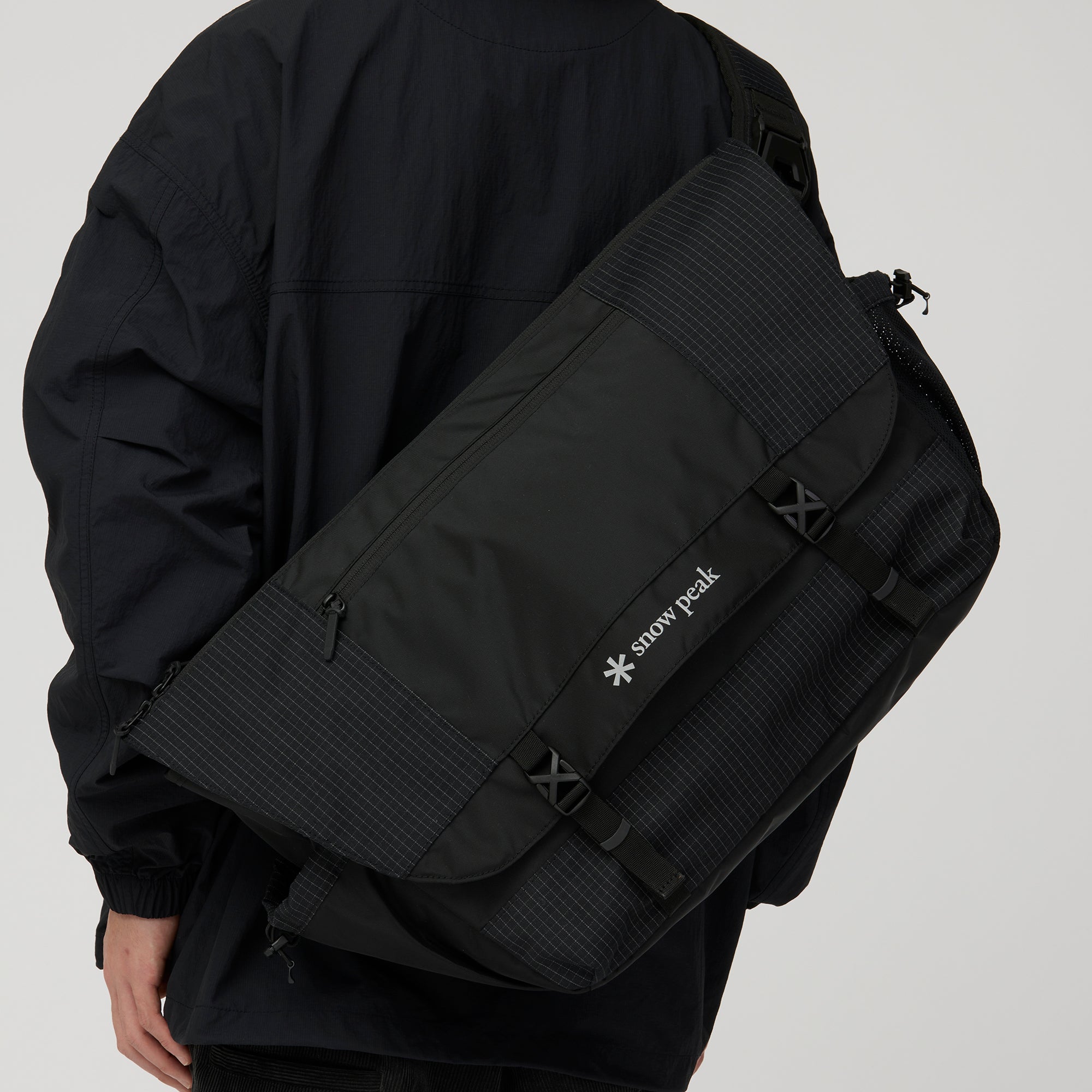 Grid Messenger Bag