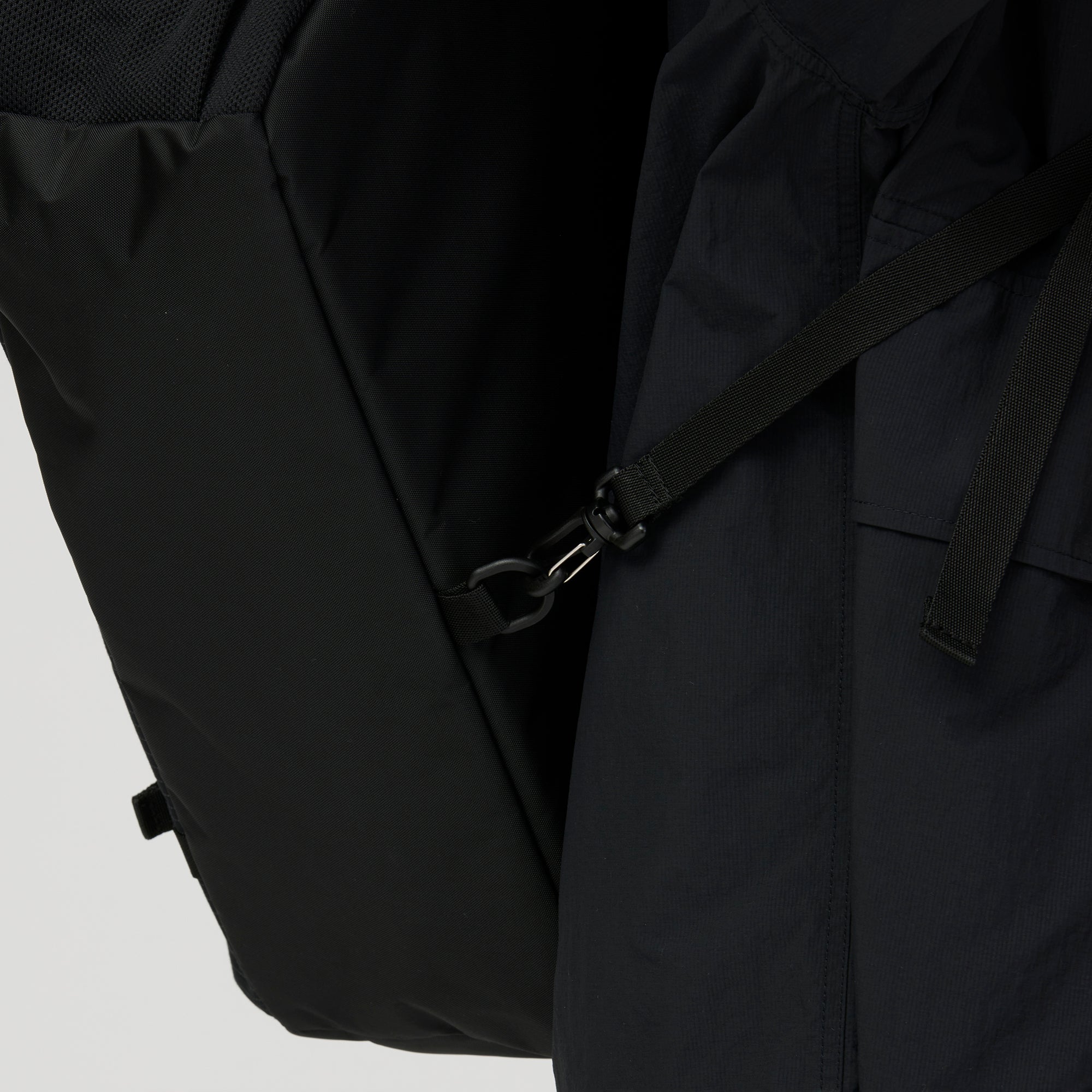 Grid Messenger Bag
