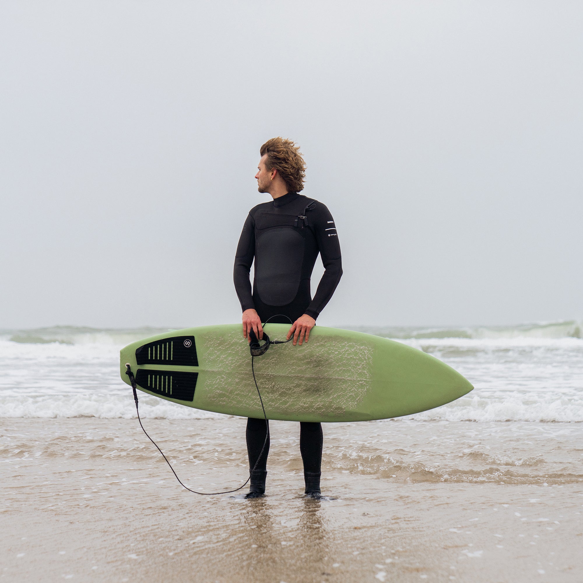 Snow Peak + Finisterre Men's 3mm Yulex Chest Zip Wetsuit - Snow Peak UK